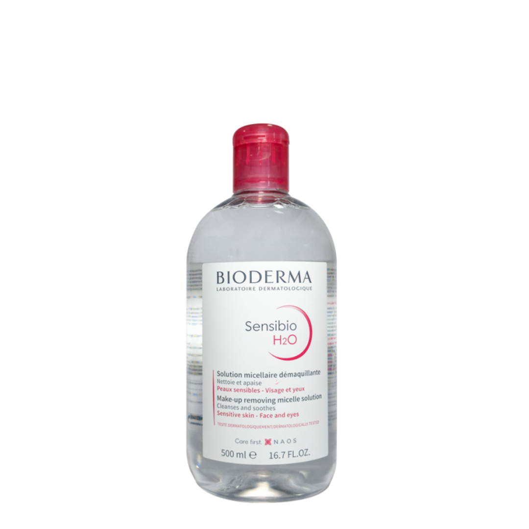 ماء ميسيلار سينسيبيو إتش تو أو (Sensibio H2O) من بيوديرما، وهو منظف ومزيل للمكياج مصمم خصيصاً للبشرة الحساسة. 