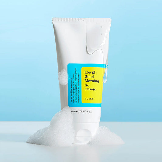 غسول جل للوجه من ماركة كوسركس