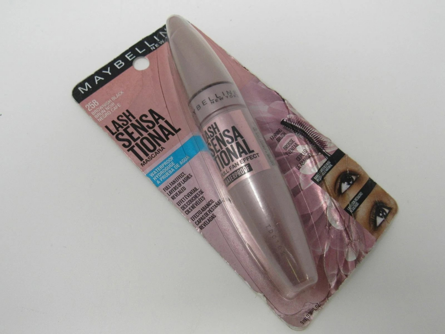 Maybelline Lash Sensational Mascara Lengthening & Volumizing for a Full Fan Effect